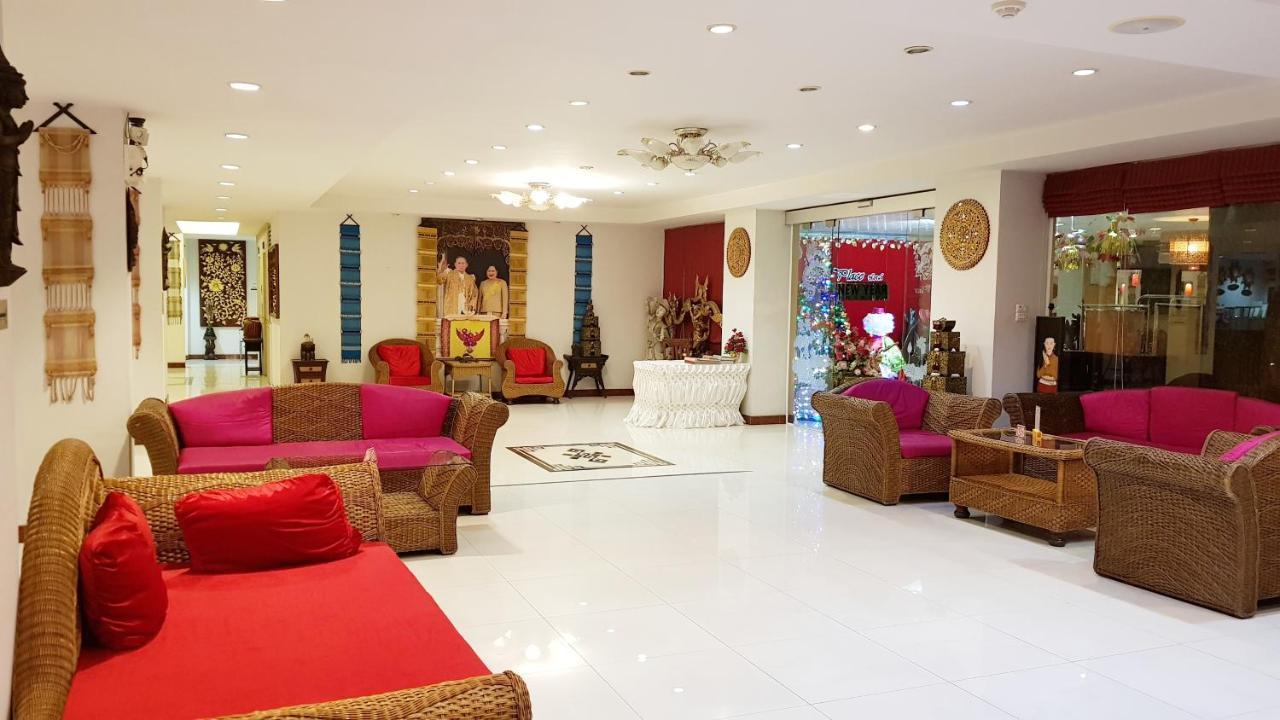 Win Place Hotel - Chiang Mai — Photos 1